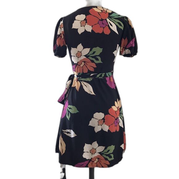 Billabong Black Colorful Floral Short Sleeve V Neck Mini Wrap Dress - XS - Picture 5 of 9
